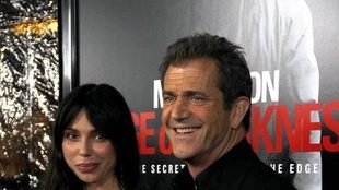 Gibson złożył pozew do sądu przeciwko Oksanie Grigorievie