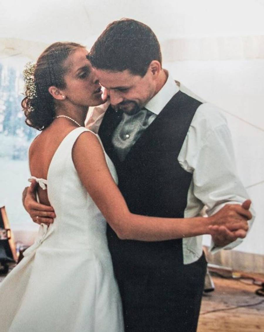 Rafał Trzaskowski z żoną Małgorzatą podczas ich ślubu.