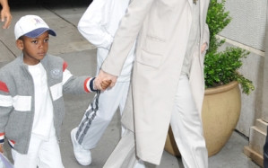 Dzień z Kabałą Madonny i jej dzieci (FOTO)