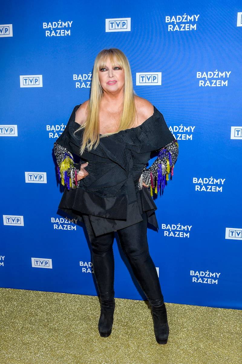 Ramówka TVP. Marcelina Zawadzka, opalona Sandra Kubicka, Ida Nowakowska przebrana za kowbojkę… (ZDJĘCIA)