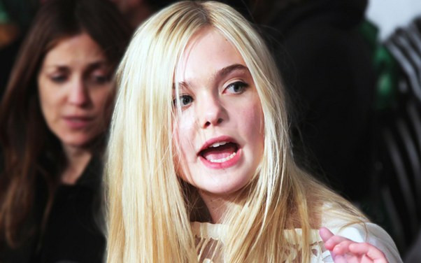 Elle Fanning śmieszna w butach od Louisa Vuittona (FOTO)
