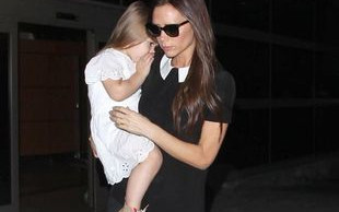 Victoria Beckham stawia na klasykę