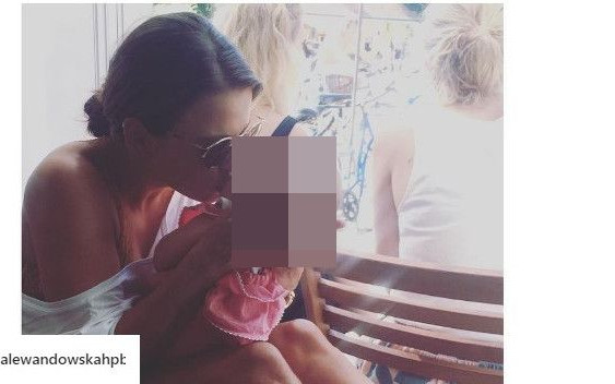 Anna Lewandowska w końcu pokazała Klarę!