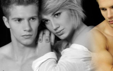 Michalina Manios w sesji z nagim modelem (FOTO)