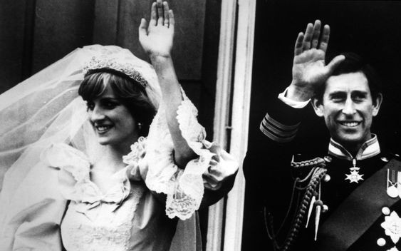 Nowe doniesienia o życiu Diany i Karola: “Seks mniej więcej raz na 3 tygodnie”