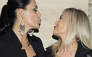 Co z siebie robi Anna Kalata? (FOTO)