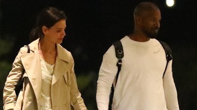 Zakochani! Katie Holmes ZA RĘKĘ z Jamiem Foxxem (ZDJĘCIA)