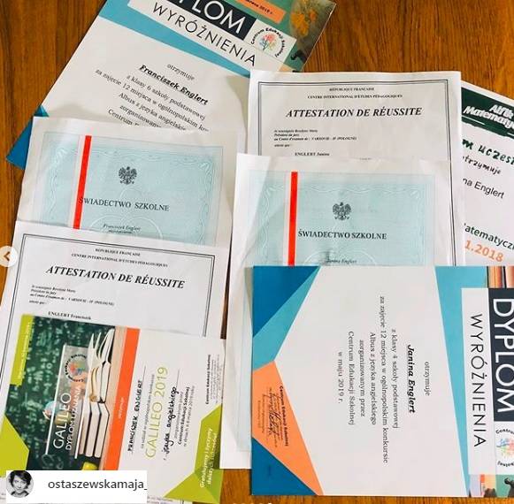 Zakończenie roku szkolnego – Skrzynecka, Wojciechowska, Ostaszewska… chwalą się świadectwami swoich dzieci