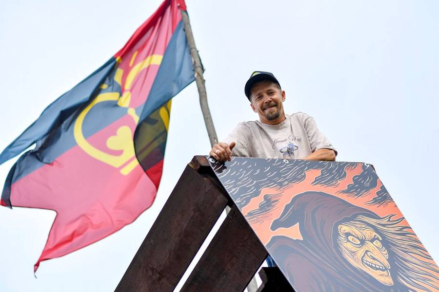 Bartosz Obuchowicz pokazał swój kukurydziany biznes! “Miejscowi patrzyli na nas jak na wariatów”