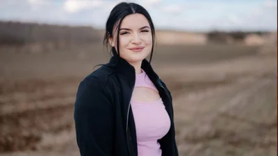 Ma 21 lat i szuka miłości w “Rolnik szuka żony”. Ludzie nie mogą uwierzyć