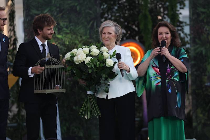 Plejada gwiazd na Festiwalu Zaczarowanej Piosenki w Krakowie! Irena Santor, Agnieszka Więdłocha, Anna Dymna (FOTO)