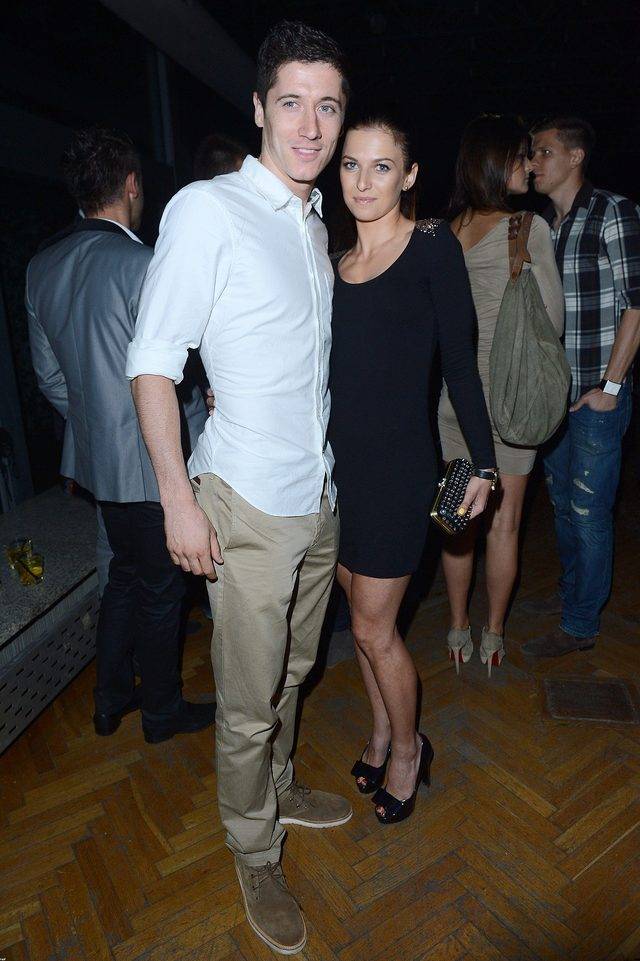 Zakochani Anna i Robert Lewandowscy