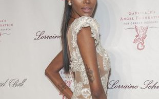 Kto się zdecydował na taką odważną kreację? (FOTO)