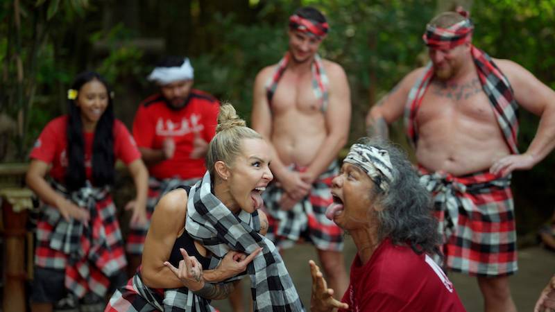 Nowy serial Amazona z Blanką Lipińską. Tak prezentuje się pisarka z ukochanym na pierwszych zdjęciach