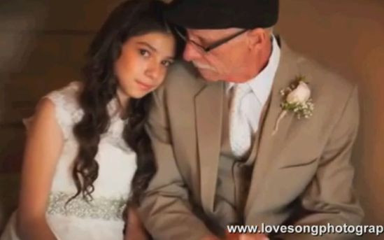 11-letnia dziewczynka na ślubnym kobiercu z umierającym tatą