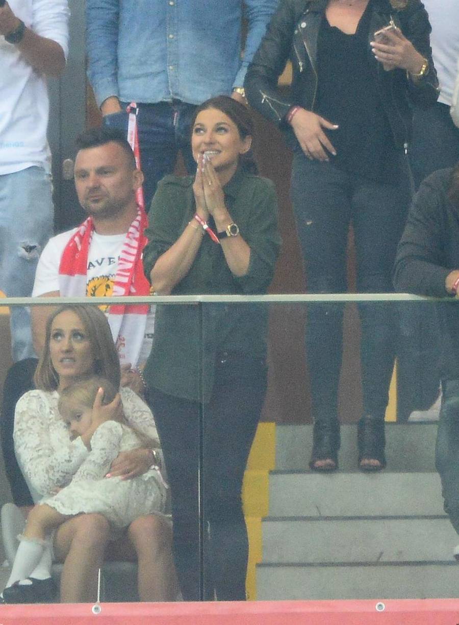 Tadam! Anna Lewandowska już z zupełnie płaskim brzuchem