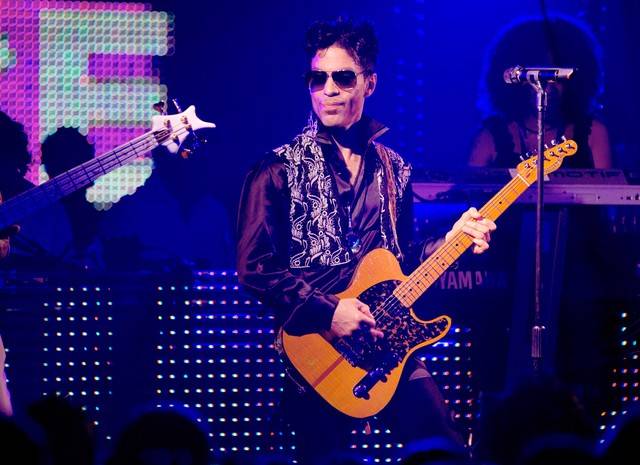 Prince – czego nie wiecie o najbardziej enigmatycznej i ekstrawaganckiej gwieździe?