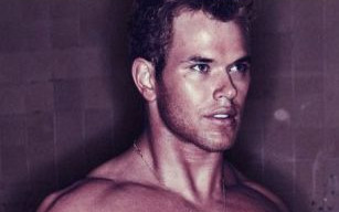 Kellan Lutz bez koszulki (FOTO)