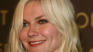 Kirsten Dunst – naga i z lwem (FOTO)