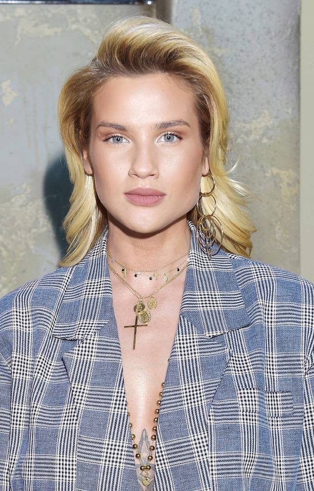 TE polskie gwiazdy noszą biżuterie z motywem KRZYŻA!