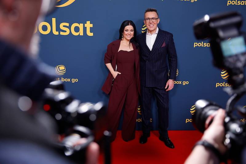 Cichopek skromna jak nigdy na ramówce Polsatu. Dosłownie zniknęła w tłumie ponad 100 gwiazd