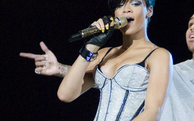 Rihanna ma nowy tatuaż (FOTO)