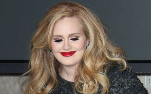 Adele zrobiła prawo jazdy i kupiła wygodny samochód