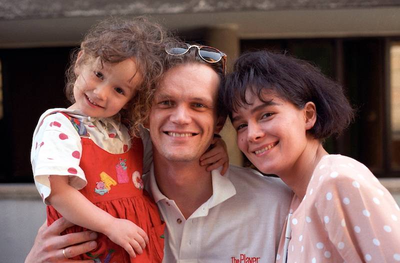 Cezary Pazura kończy 61 lat. Pochwalił się umięśnioną klatą. Wygląda lepiej niż 30 lat temu!