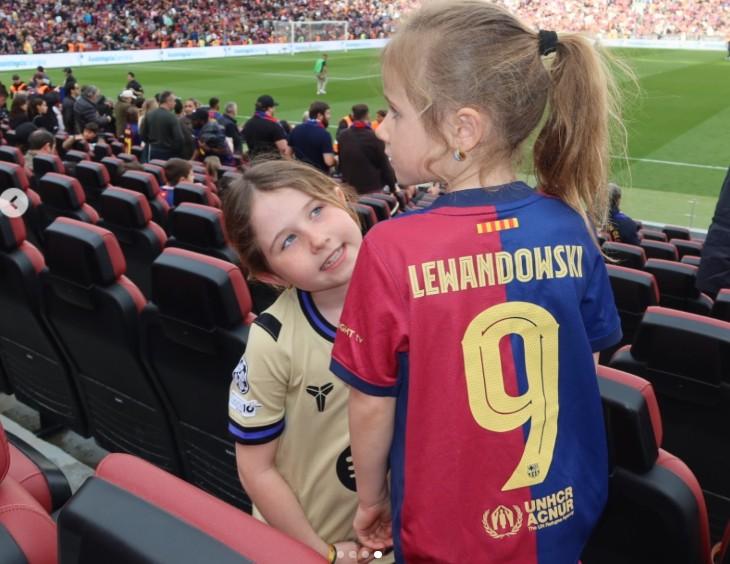 Anna Lewandowska z córkami, fot. Instagram