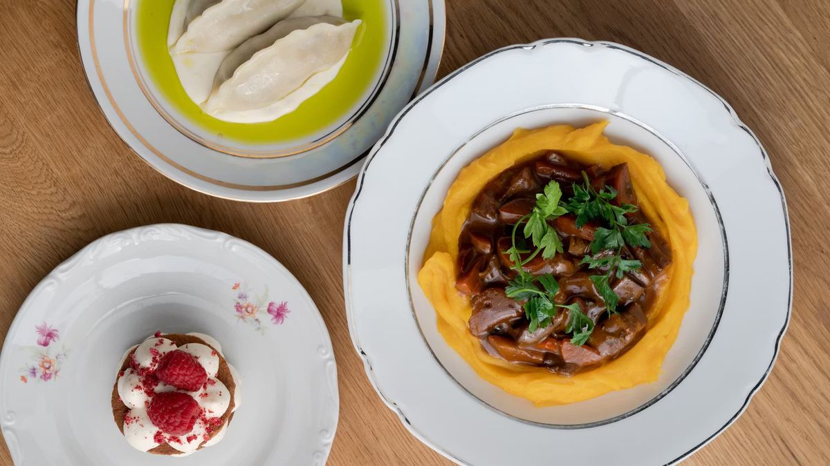 Śląski ramen, podlaskie bulgogi, a może stek z jelenia z sosem jagodowym?