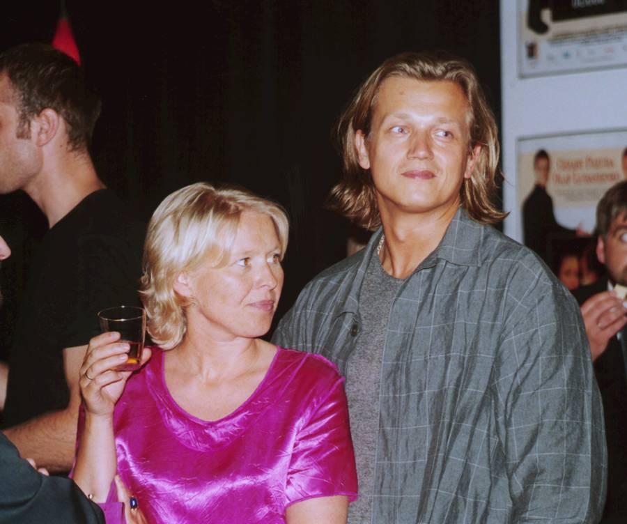 Uwiodła Jakimowicza, a potem go zostawiła. Co dziś robi Joanna Sarapata?