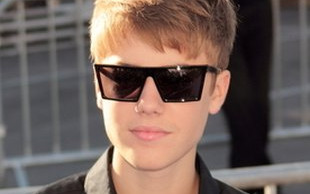 Justin Bieber dojrzewa (FOTO)