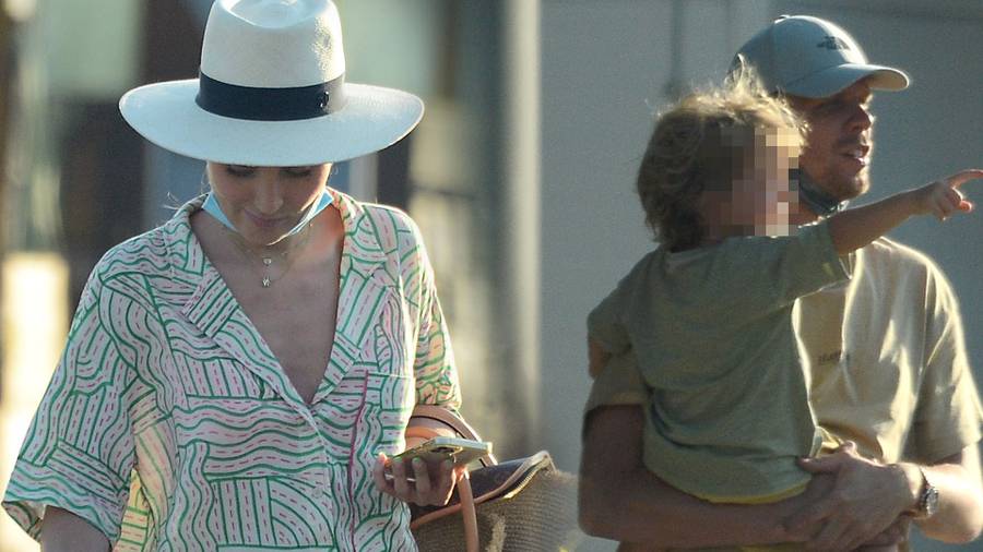 Marina i Wojtek Szczęsny na lotnisku