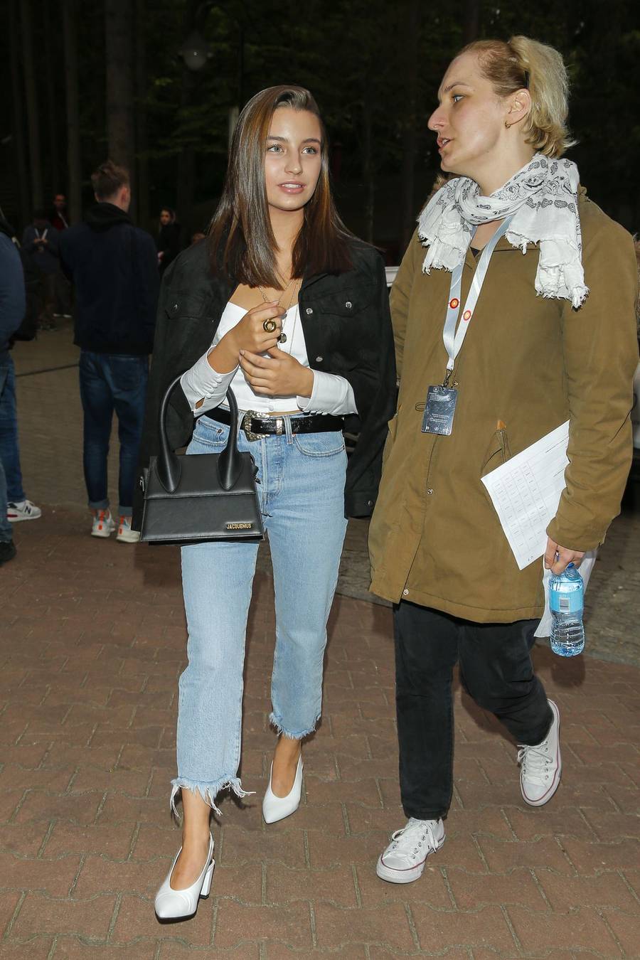 Pierwszy dzień festiwalu w Sopocie – gwiazdy za kulisami i na scenie (Szpak, Chylińska, Wieniawa, Sykut i inne)