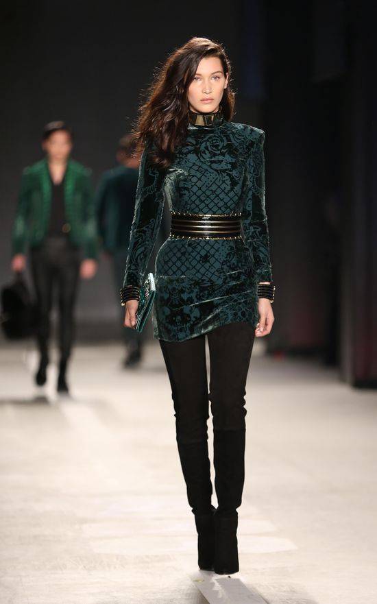 Pokaz Balmain niczym show Victora’s Secret?