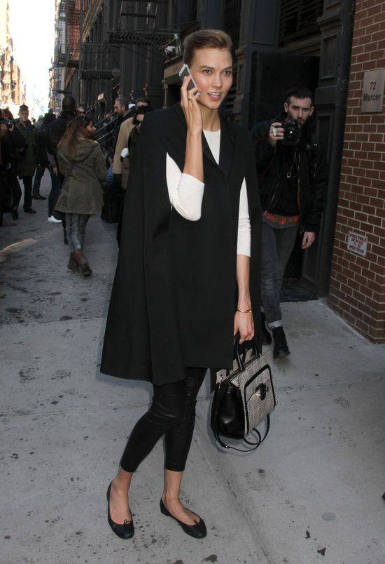 Karlie Kloss w pracy i poza nią