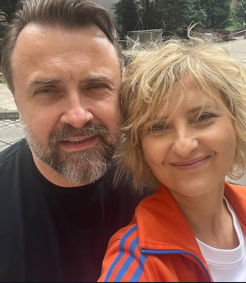 Na pierwszym ślubie płakała. Dziś Izabela Kuna tworzy „rzymskie małżeństwo” i zdradza sekret wieloletniego związku