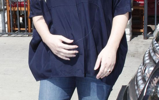 Jessica i Ashlee Simpson na zakupach z dziećmi