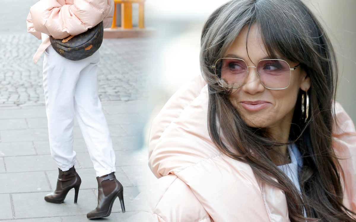 Gdyby Kinga Rusin zaczynała dziś karierę, śmiało mogłaby zostać modową influencerką (ZDJĘCIA)