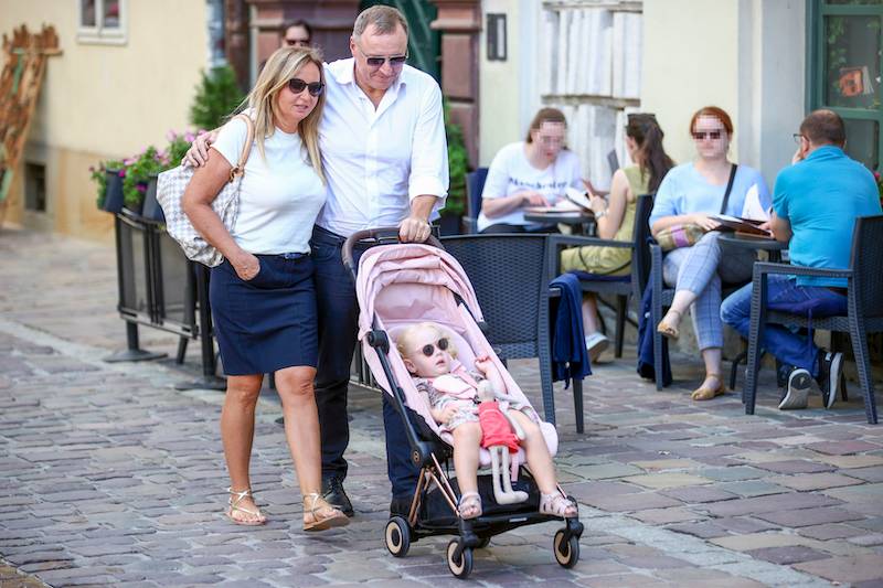 Kurscy przyłapani w dniu 3. rocznicy ślubu. Zobaczcie, jaka ich córka jest już duża