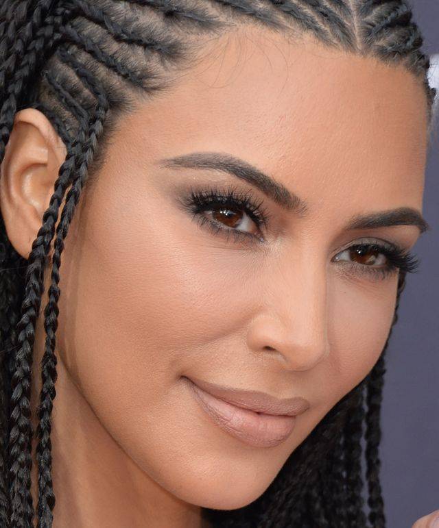 Kim Kardashian w nowej fryzurze na gali MTV Movie Awards