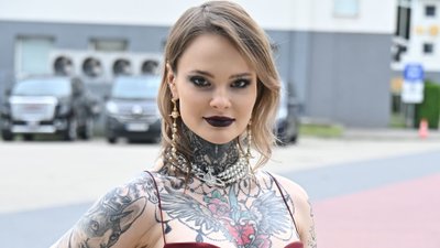 Miller zrobiła tygrysi lifting. “Nowy rok, nowa twarz”