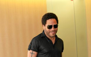 Poznajecie, czyj to tatuaż? (FOTO)