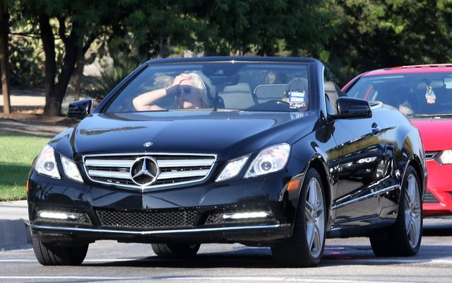 Demi Lovato na zakupach z koleżanką