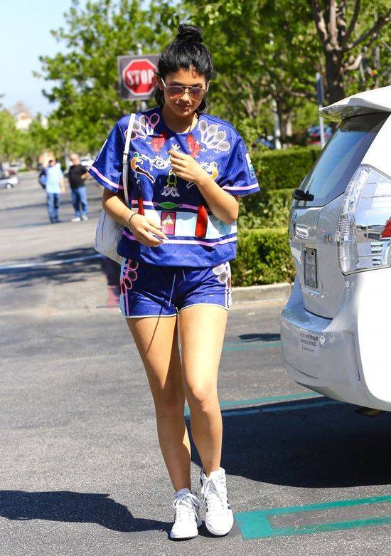 15 najseksowniejszych stylizacji Kylie Jenner! Mogłaby tak wyglądać codzienne!