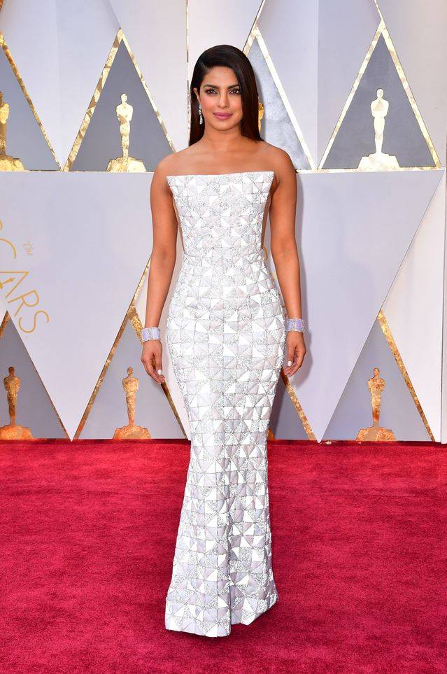 Najpiękniejsze kreacje Oscarów 2017 w kolorze złota, kremu i kości słoniowej