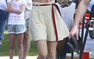 Dziewczęca Kristen Stewart w takim wdzianku? (FOTO)