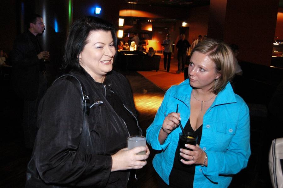 Była “żelazną damą” rynku muzycznego. Zniknęła w atmosferze skandalu. Co teraz robi Katarzyna Kanclerz?