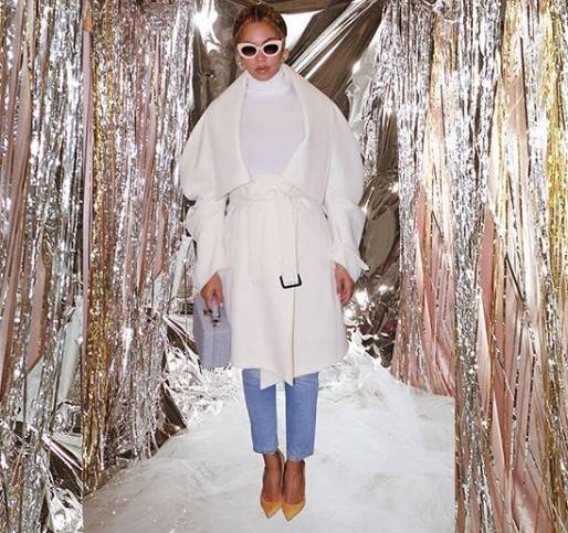 Skandal! Opublikowali artykuł o OBJADAJĄCYCH SIĘ w Święto Dziękczynienia…