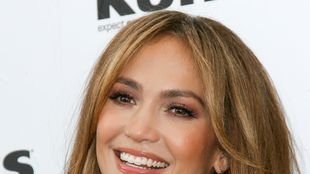 Jennifer Lopez wygląda młodziej niż kiedykolwiek (FOTO)